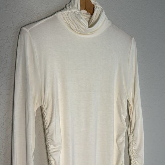 NEW Soft Surroundings Great Shape Turtleneck Ivory Cream Minimalist 26157 Medium - Picture 3 of 7